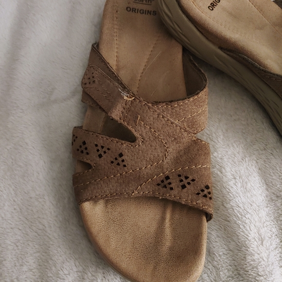 Sandals - Picture 6 of 8